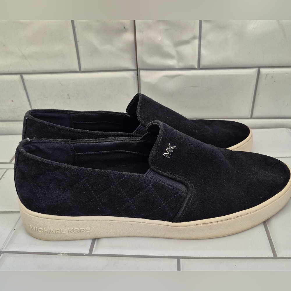 Michael Kors Ladies Navy Blue Suede Slip On Sneaker  Size 7.5Condition Used/Go